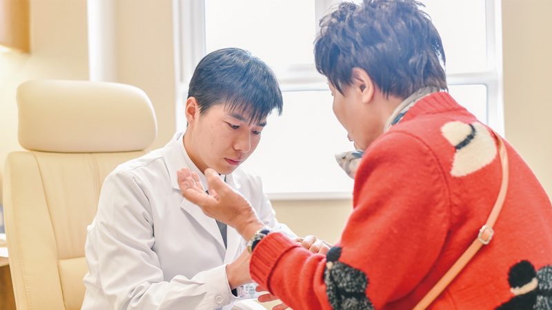 如何选择适老化改造材料：关键要点与误区解析**